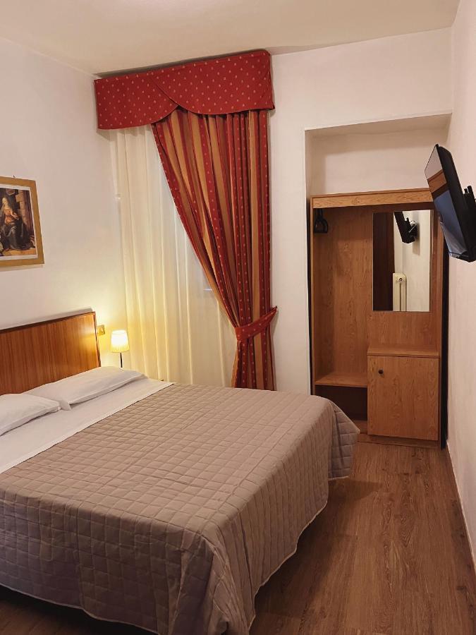 Hotel Umbria 2*